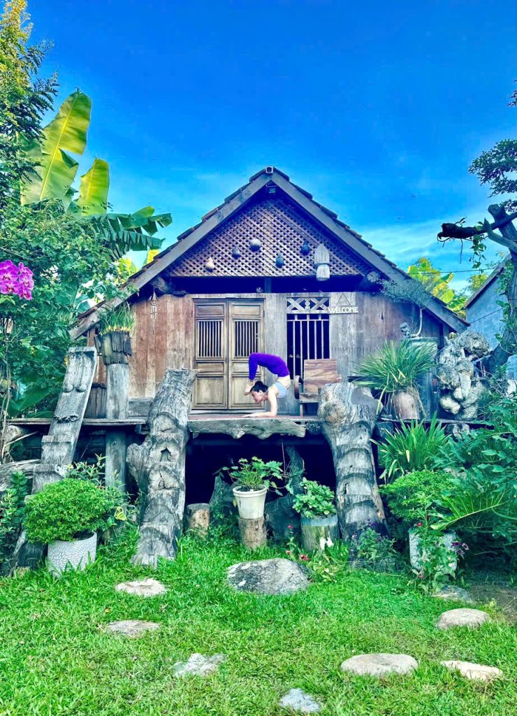 Traditional wooden house at Y Sol House, Lak Lake